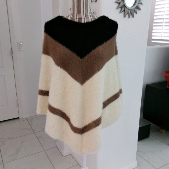 New Ann Taylor Soft Fuzzy Cream Brown Black Poncho Cream Brown Black XS / S NWT - Picture 3 of 12